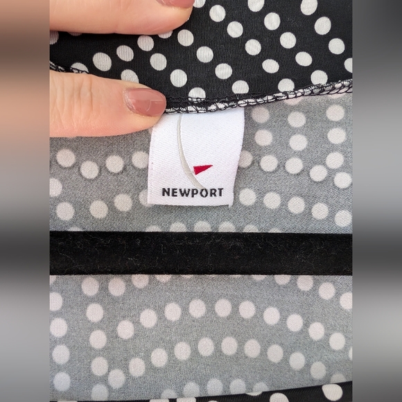 💥💥💥 Sale Vintage stretchy black white polka dot Size M runs small - Picture 4 of 6